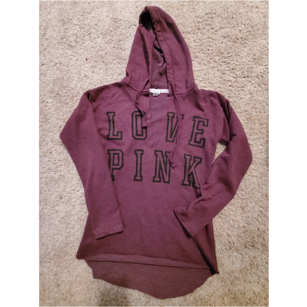 NOTCH NECK CAMPUS PULLOVER